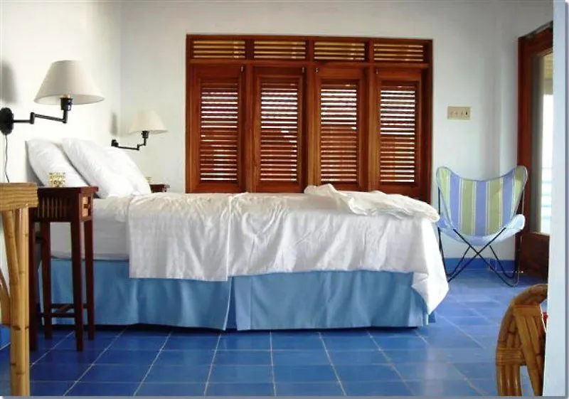 Idle Awhile Cliffs Hotel Negril 3*,