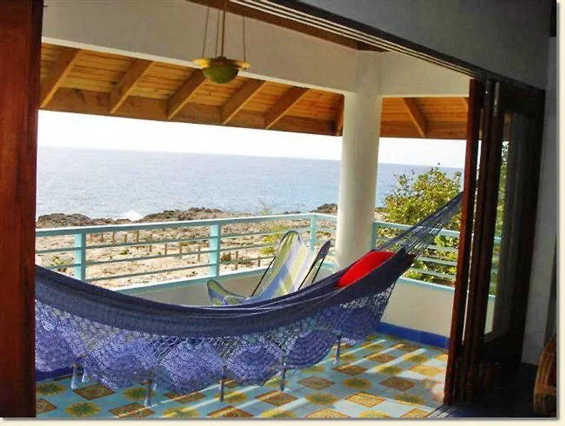 ***  Idle Awhile Cliffs Hotel Negril Jamaica