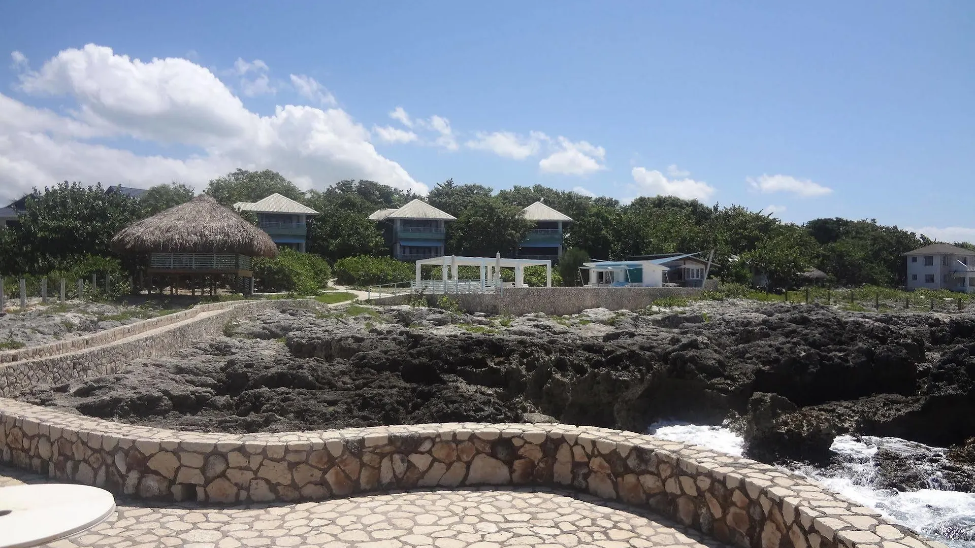 Idle Awhile Cliffs Hotel Negril