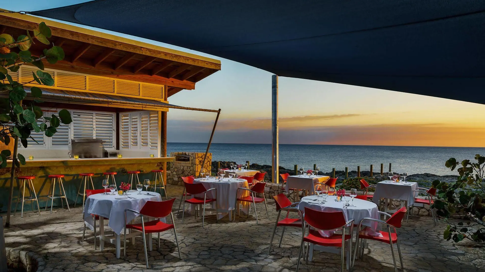 ***  Idle Awhile Cliffs Hotel Negril Jamaica